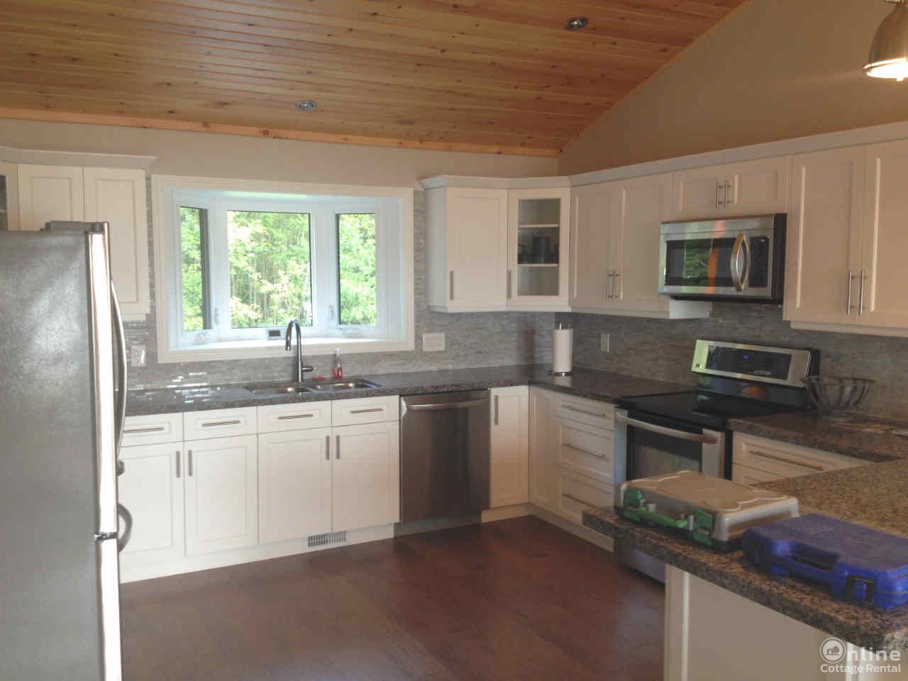 Shadow Lake Executive Escape Online Cottage Rental